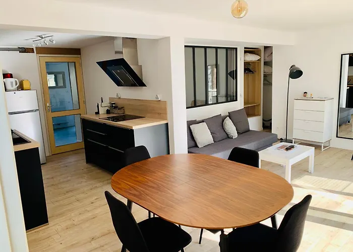 Appartement Rez De Jardin Bord De Mer