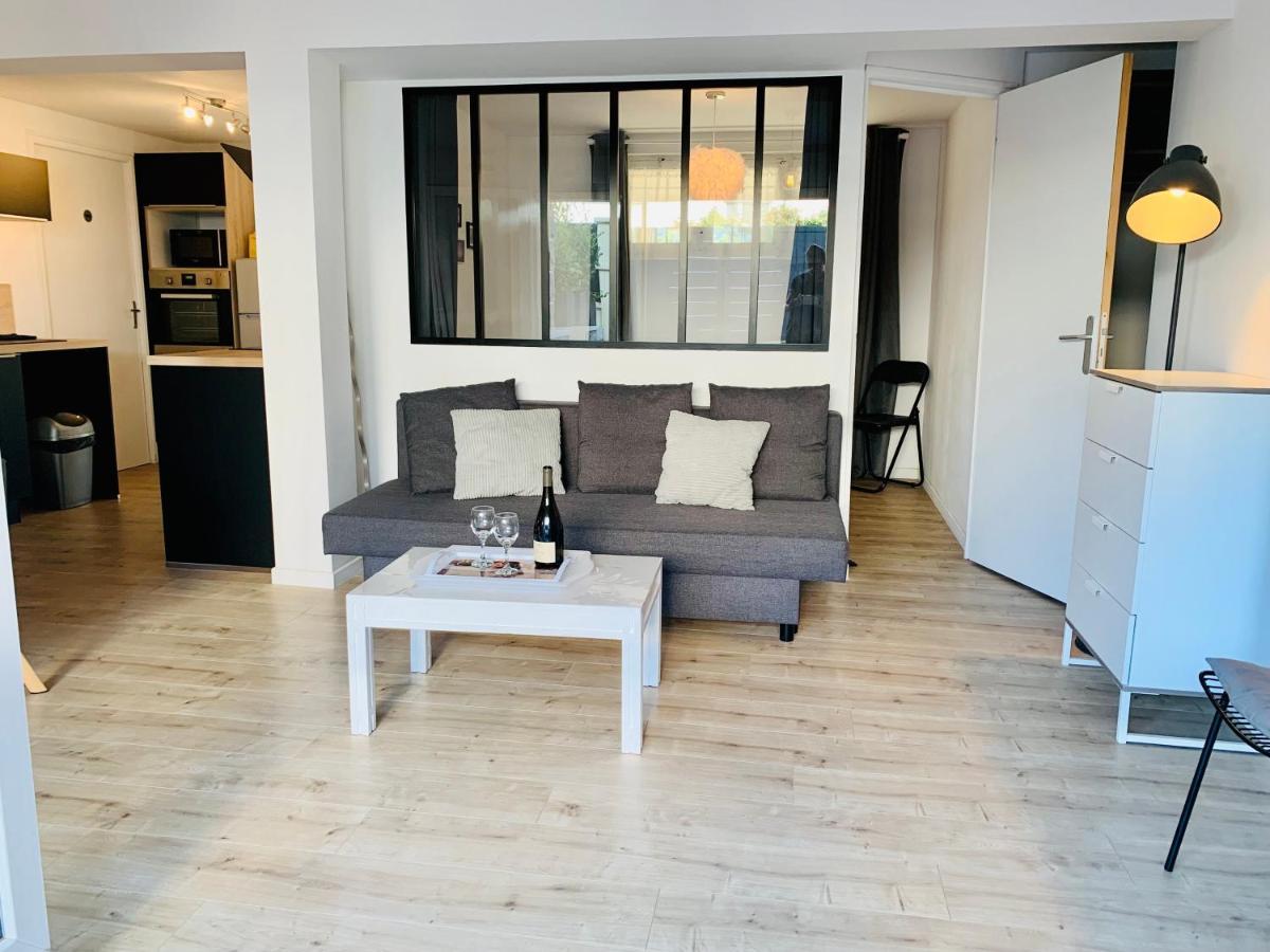 Rez De Jardin Bord De Appartement *